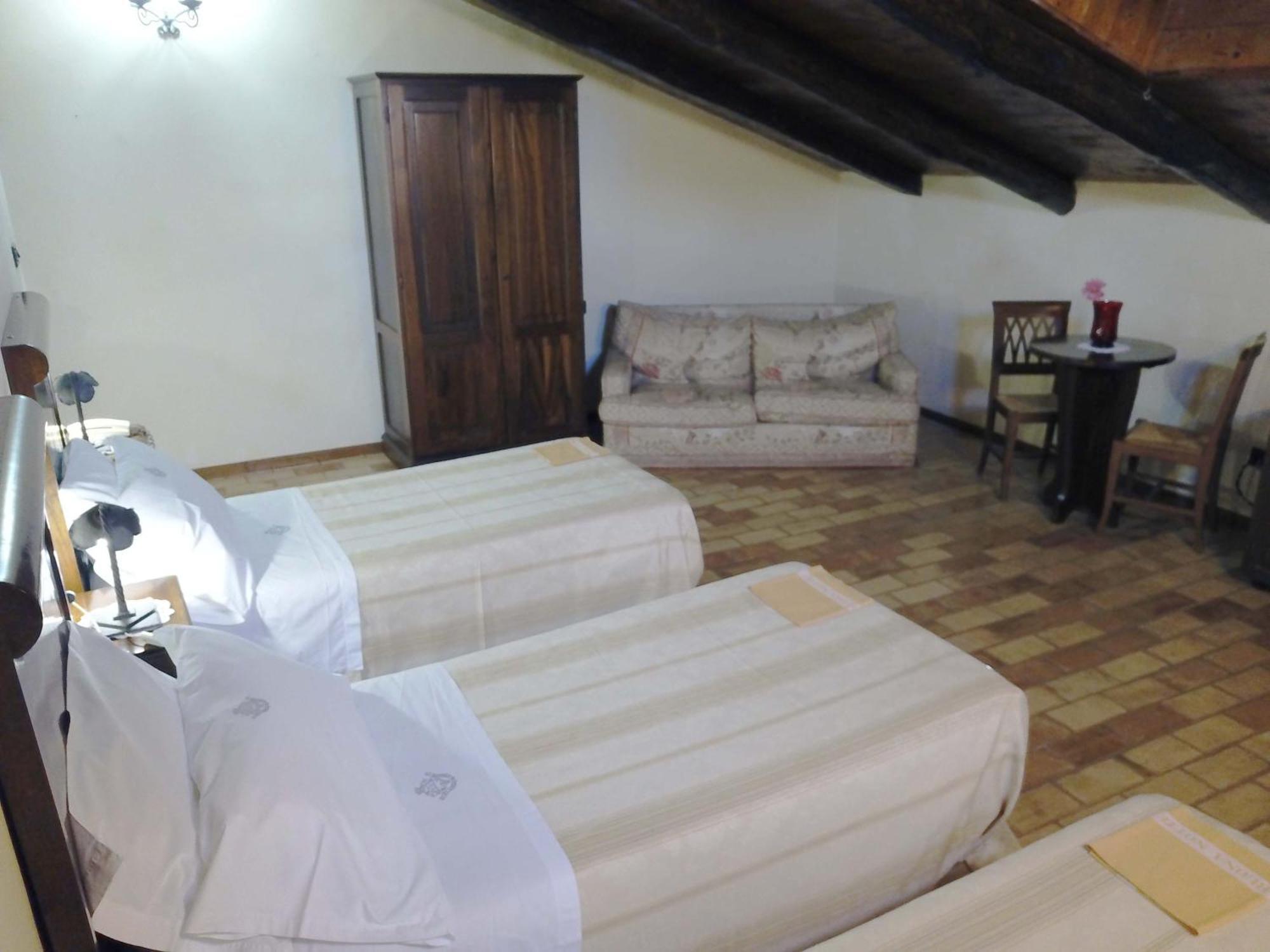 Hotel Castello Di Altomonte Extérieur photo